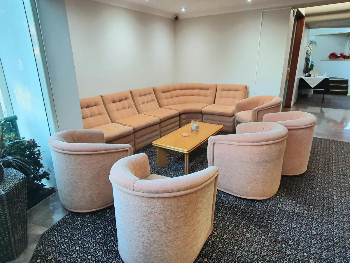 Mcnevins Maryborough Motel Bagian luar foto