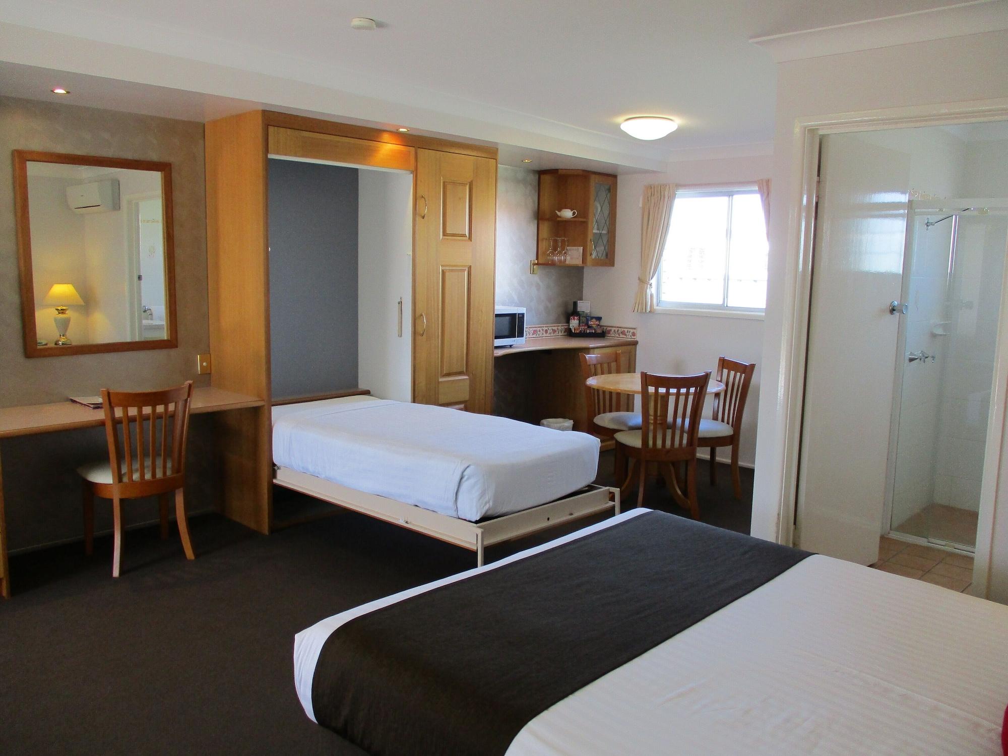 Mcnevins Maryborough Motel Bagian luar foto
