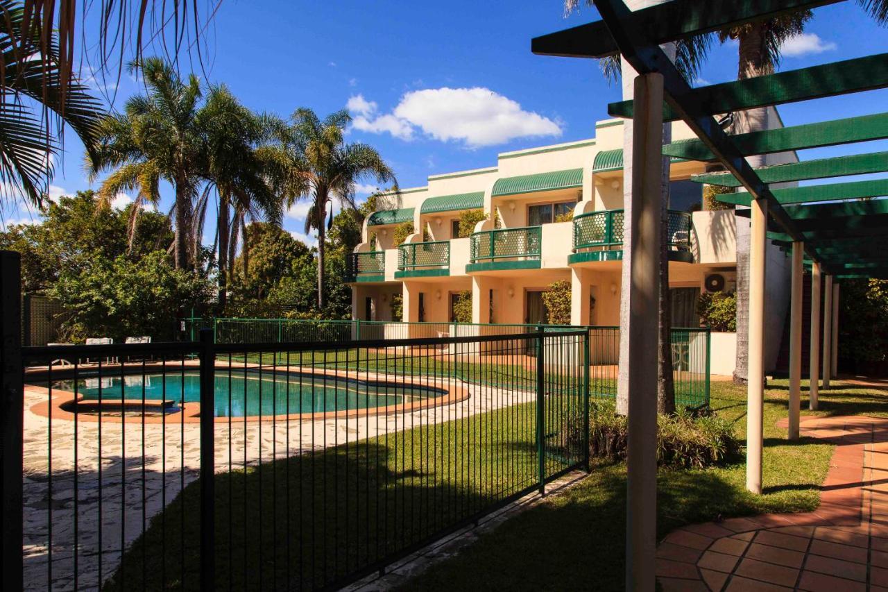 Mcnevins Maryborough Motel Bagian luar foto