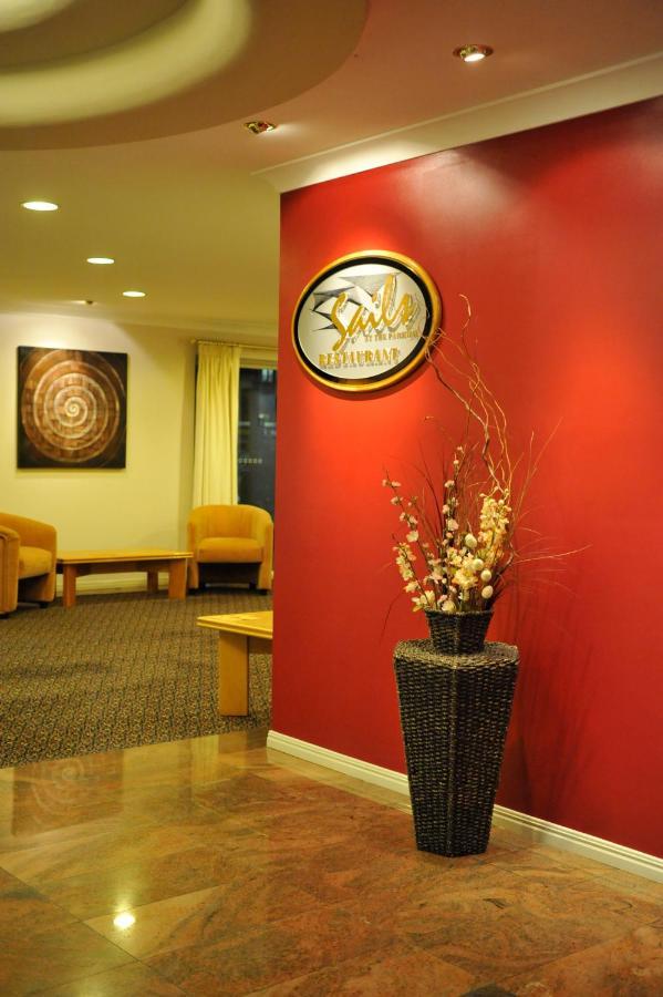 Mcnevins Maryborough Motel Bagian luar foto