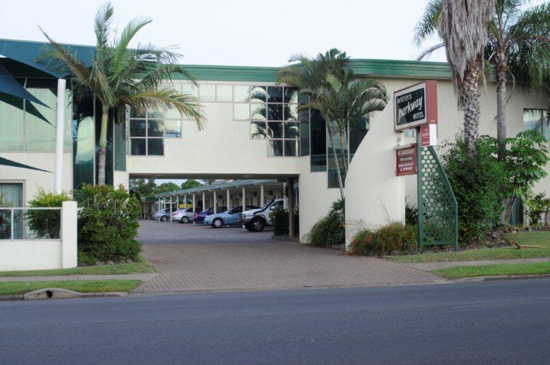 Mcnevins Maryborough Motel Bagian luar foto